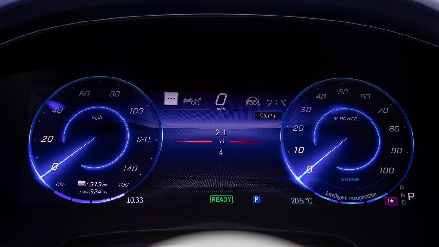 Фотография Mercedes AMG EQS (8 слайд)